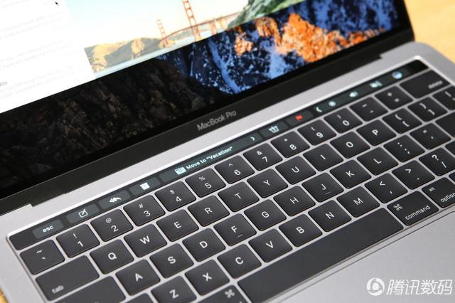 新MacBook Pro最速上手：Touch Bar交互帅到没朋友